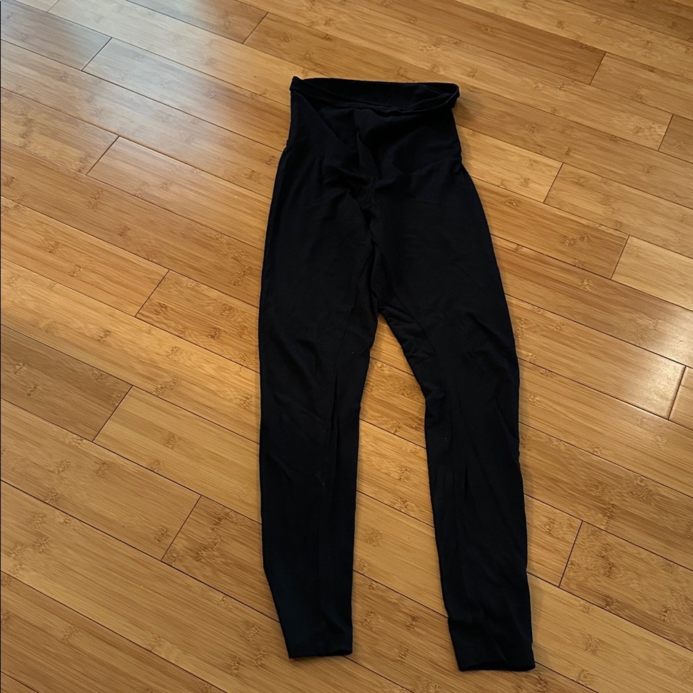 A Pea in the Pod Maternity Leggings